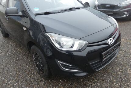 Hyundai i20 47.000 km 2.980 &euro; Neu-Ulm 89231