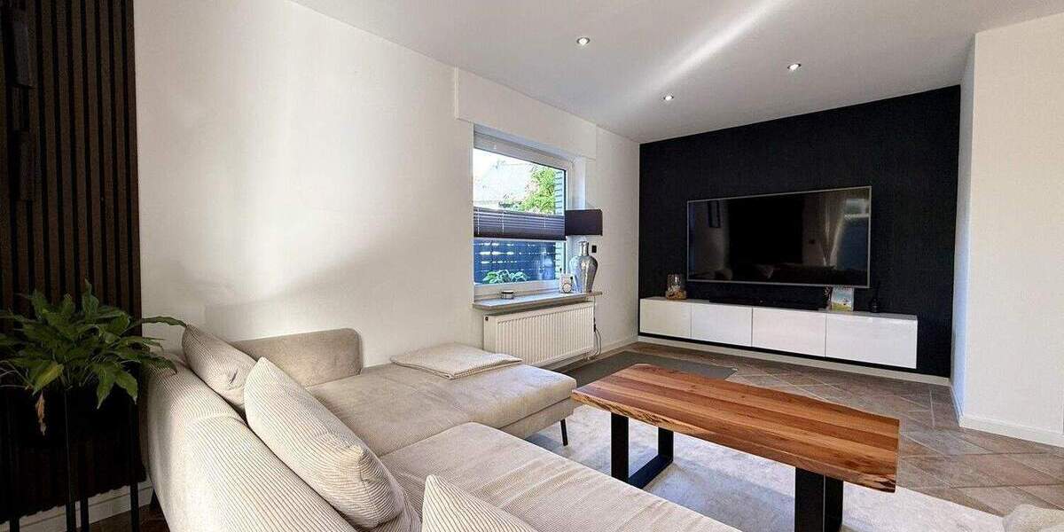 Mehrfamilienhaus, Wohnhaus Lotte Halen - 8 Zimmer, 193 m&sup2;, 549.000&euro; | Angebot:25673352