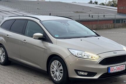 Ford Focus 210.763 km 4.900 € Rosdorf 37124