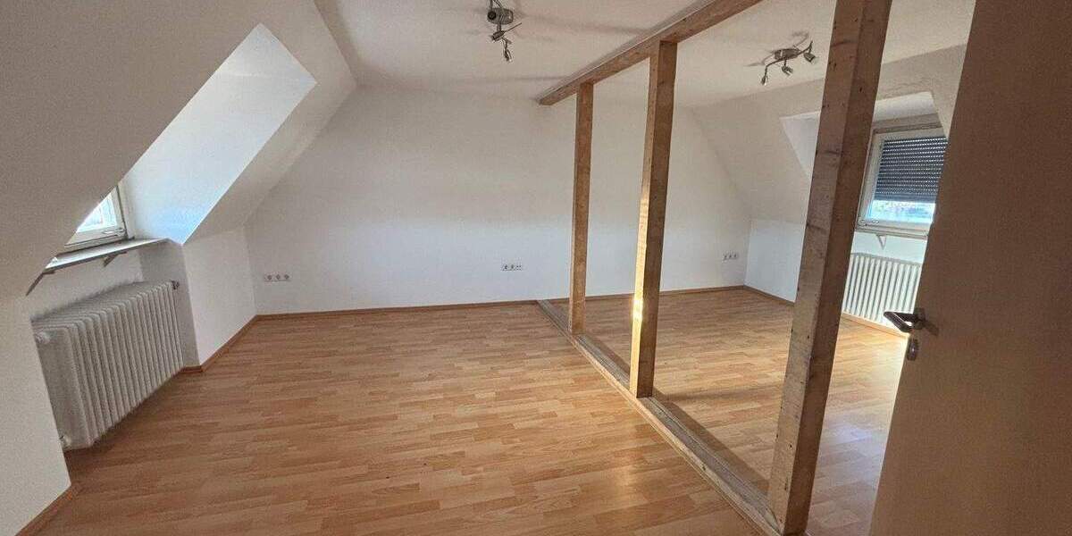 Doppelhaushälfte Neckarsulm - 8 Zimmer, 170 m&sup2;, 370.000&euro; | Angebot:25774647
