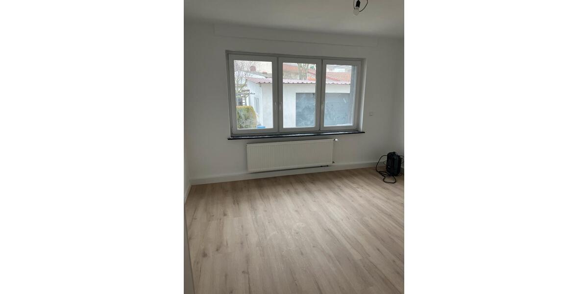 Erdgeschoßwohnung Mannheim Rheinau - 3 Zimmer, 75 m&sup2;, 1.300&euro; | Angebot:26025488