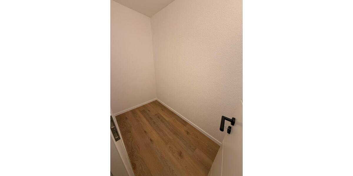 Etagenwohnung Villingen-Schwenningen Schwenningen - 3.5 Zimmer, 90 m&sup2;, 319.950&euro; | Angebot:27096345