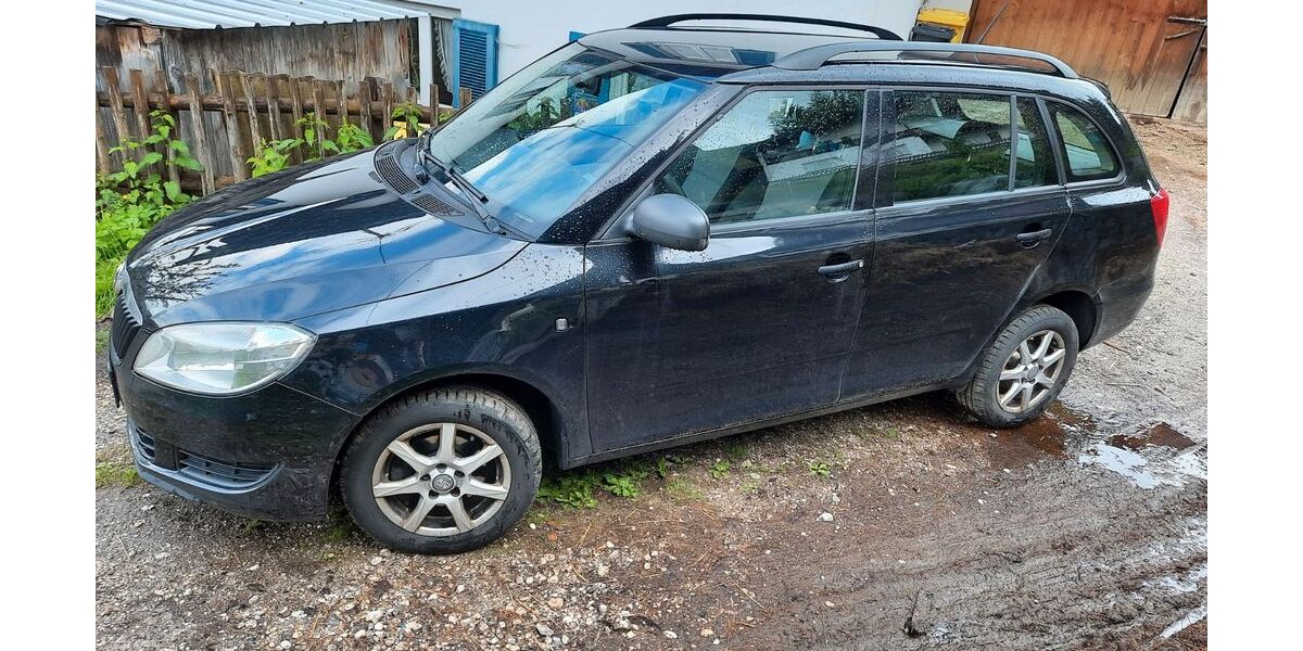 Skoda Fabia 194.000 km 2.900 &euro; Mittenwald 82481