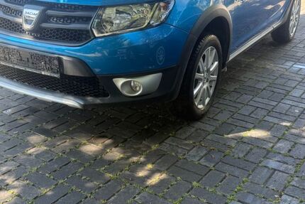 Dacia Sandero 160.000 km 2.599 &euro; Berlin 13357