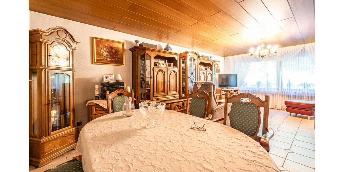 Reihenmittelhaus Selfkant / Hillensberg Hillensberg - 6 Zimmer, 186 m&sup2;, 210.000&euro; | Angebot:25802755
