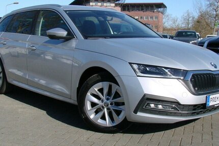 Skoda Octavia 2.0TDI Style ACC Columbus HeadUp AHK 48.103 km 27.480 &euro; Falkensee 14612