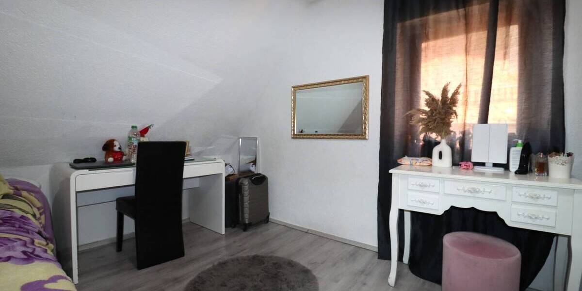 Doppelhaushälfte Wassertrüdingen - 5 Zimmer, 140 m&sup2;, 269.000&euro; | Angebot:25678984