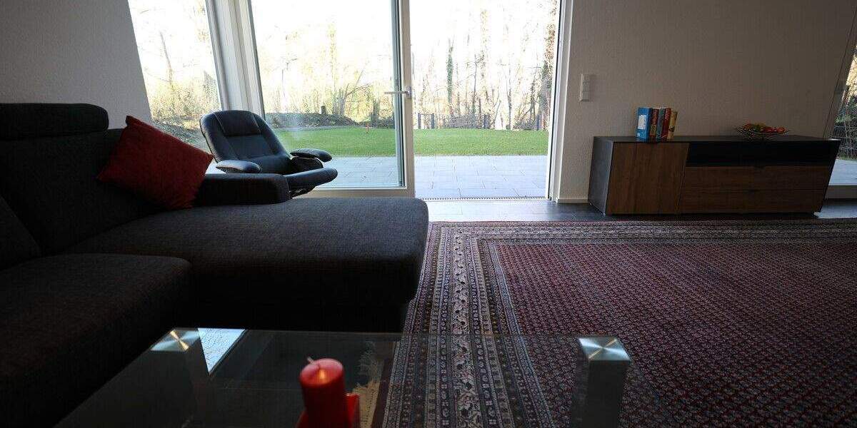 Einfamilienhaus Niederdorfelden - 7 Zimmer, 210 m&sup2;, 3.100&euro; | Angebot:25665446