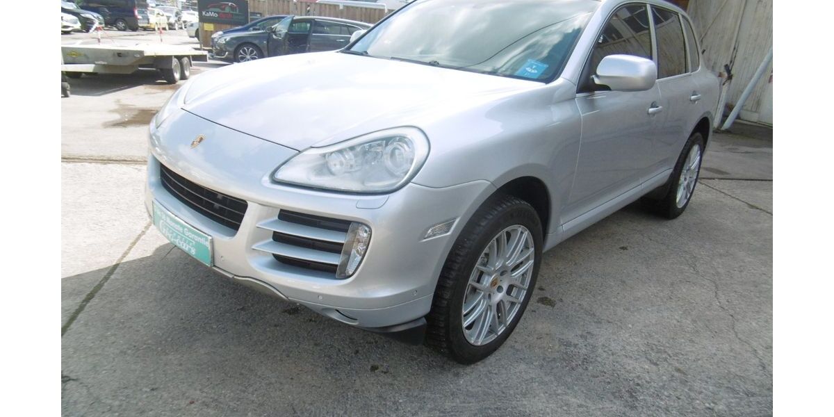 Porsche Cayenne 251.000 km 10.950 &euro; München 81249