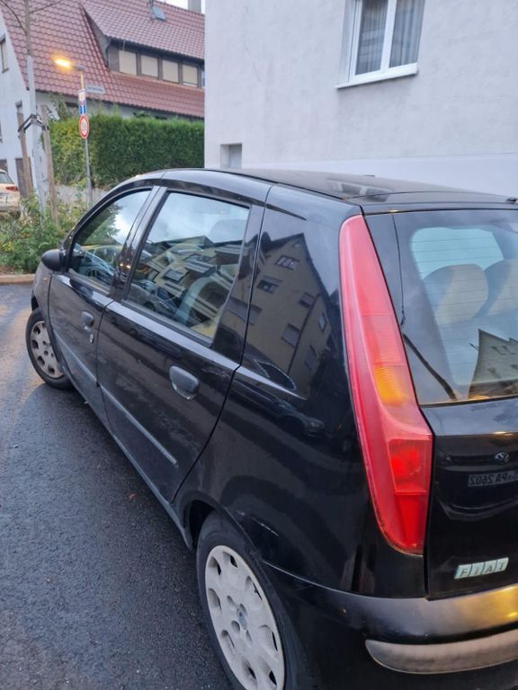 Fiat Punto 142.040 km 600 € Filderstadt 70794
