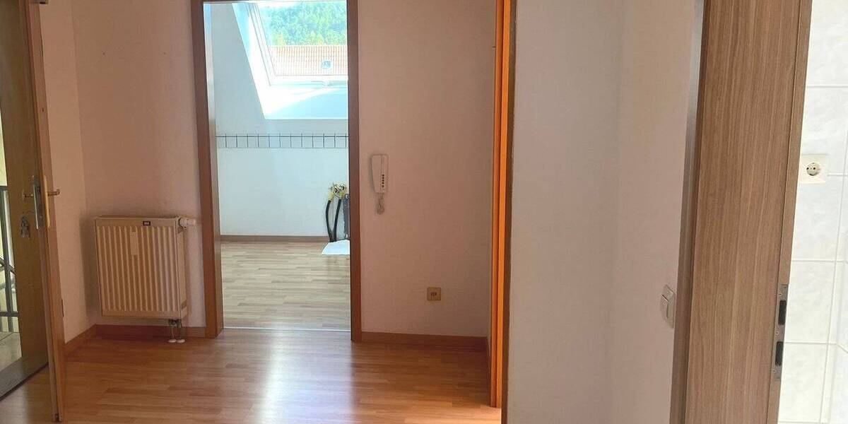 Etagenwohnung Neuhaus-Schierschnitz Schierschnitz - 4 Zimmer, 105 m&sup2;, 579&euro; | Angebot:26170656