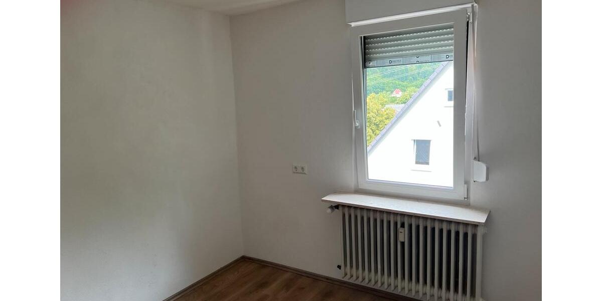 Etagenwohnung Oberndorf am Neckar - 3.5 Zimmer, 81 m&sup2;, 700&euro; | Angebot:26063382
