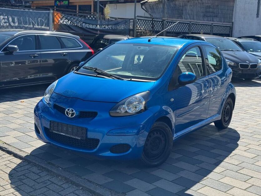 Aygo (X)
