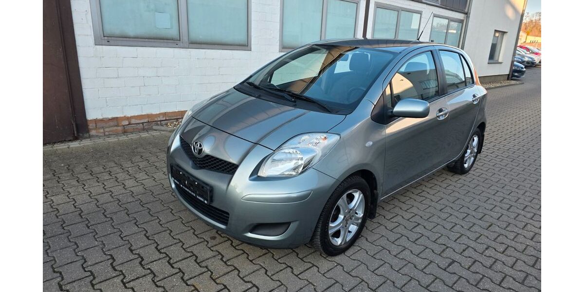 Toyota Yaris 63.000 km 6.990 &euro; Eschweiler 52249