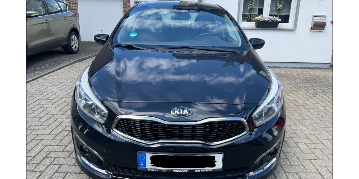 Kia ceed / Ceed 157.902 km 7.400 &euro; Übach-Palenberg 52531