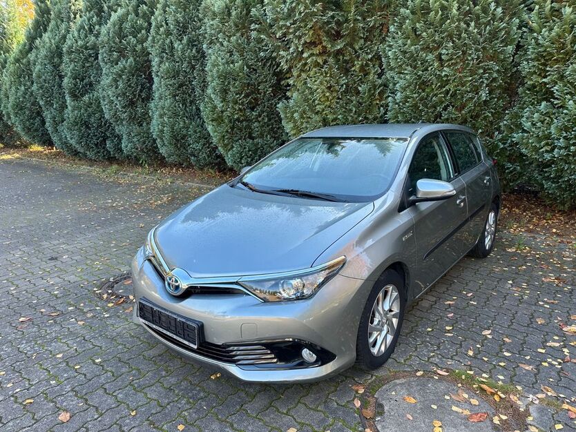 Toyota Auris 58.000 km 13.990 € Ellerbek bei Hamburg 25474
