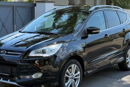 Ford Kuga 168.000 km 9.499 € Speyer 67346