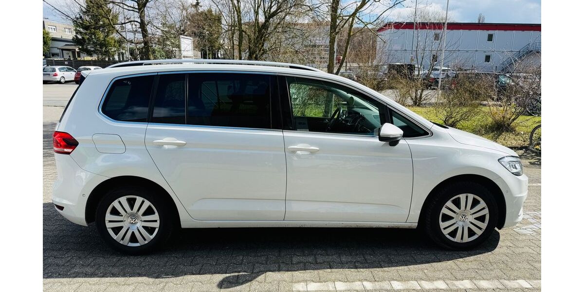 VW Touran 168.127 km 16.000 &euro; Neu-Isenburg 63263