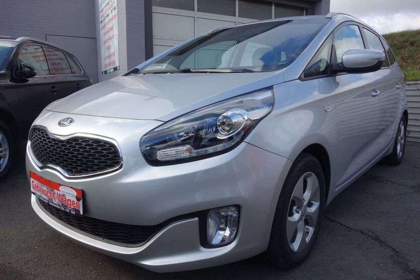 Kia Carens 160.000 km 5.690 € Hof 95030