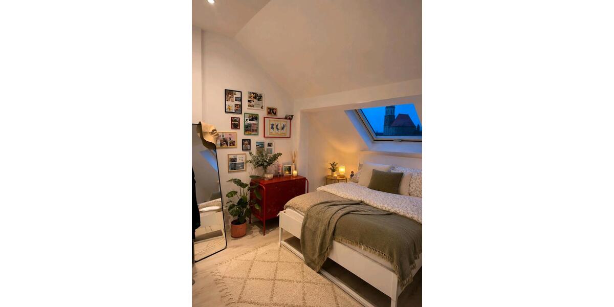 Dachgeschoßwohnung Nürnberg Gleißhammer - 3.5 Zimmer, 100 m&sup2;, 349.000&euro; | Angebot:27133431
