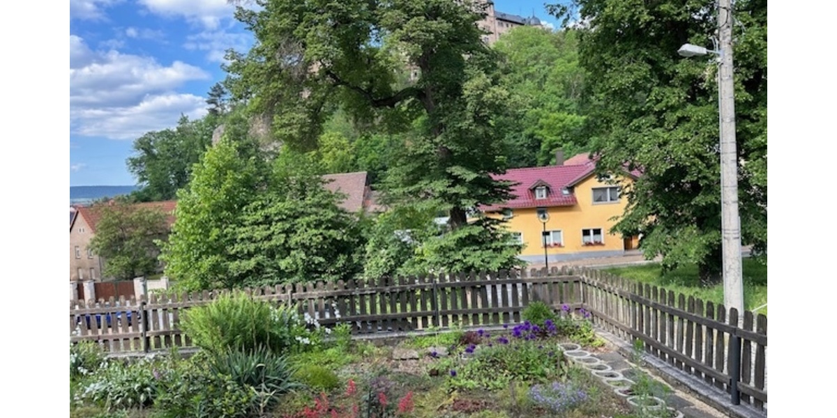 Massives Wohnhaus mit tollen Blick auf Schloß Könitz - Einfamilienhaus Unterwellenborn OT Könitz Könitz | Angebot:16297790