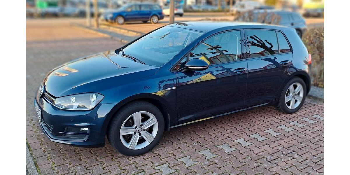 VW Golf 206.000 km 8.800 &euro; Offenburg 77652