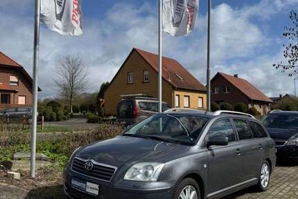 Toyota Avensis 106.000 km 5.499 &euro; Bad Oeynhausen 32549