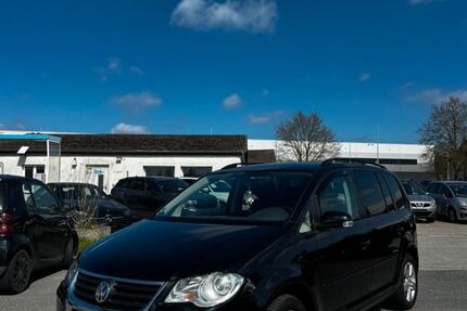 VW Touran 177.000 km 3.290 &euro; Velten 16727