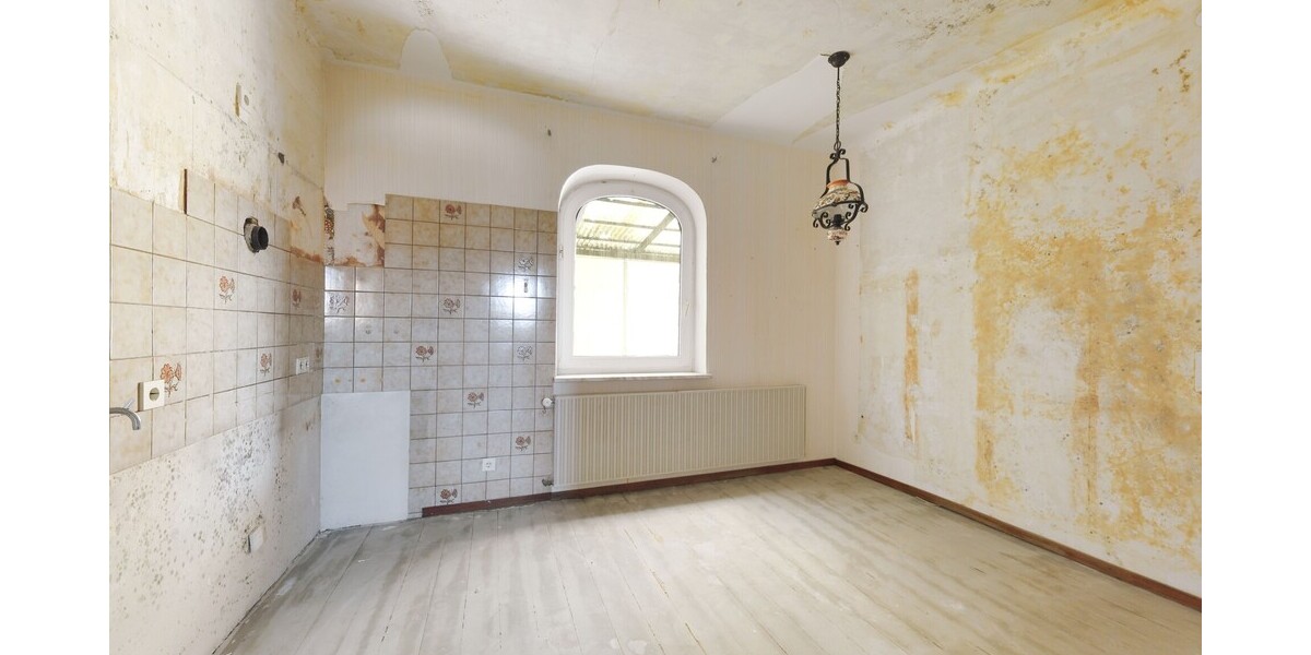 Herzogenrath - Sanierungsfall? Wir sehen Platz für große Visionen. - Einfamilienhaus Herzogenrath | Angebot:27161384