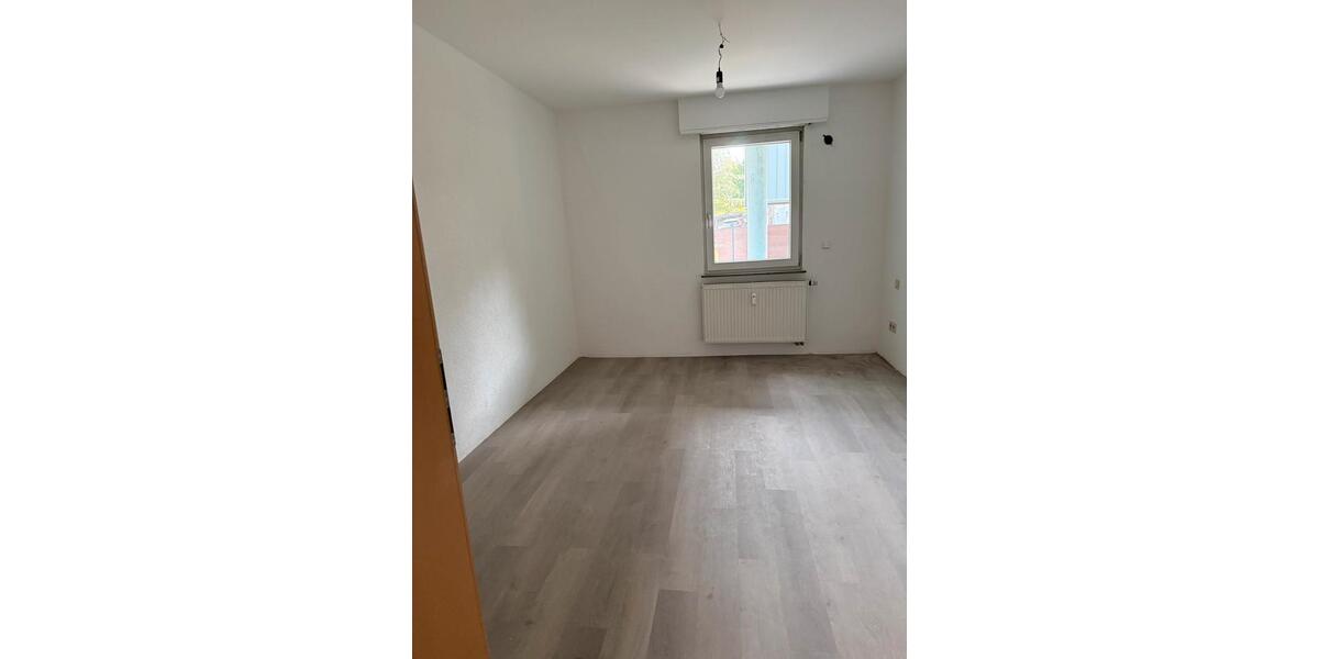 Erdgeschoßwohnung Stuttgart Zuffenhausen - 3 Zimmer, 55 m&sup2;, 1.150&euro; | Angebot:26663420