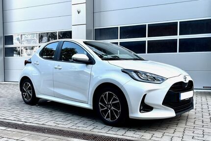 Toyota Yaris 48.000 km 16.990 &euro; München 81673