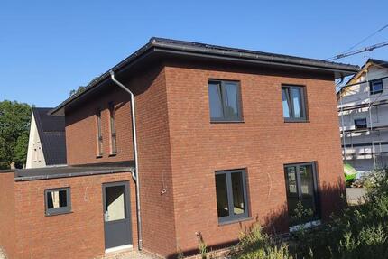 Haus Ostercappeln - 5 Zimmer, 141 m&sup2;, 1.550&euro; | Angebot:27610442