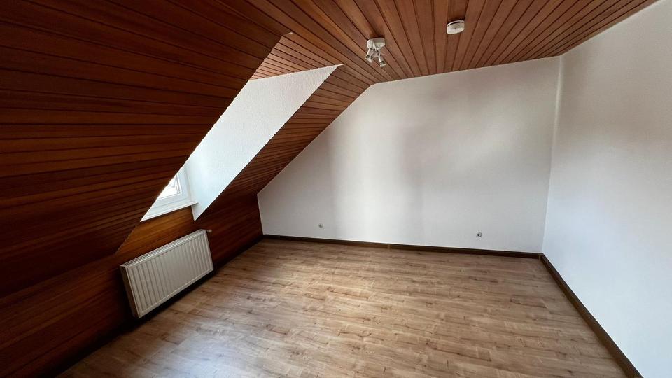 Dachgeschoßwohnung Lörrach Brombach - 3 Zimmer, 76 m&sup2;, 335.000&euro; | Angebot:26342607