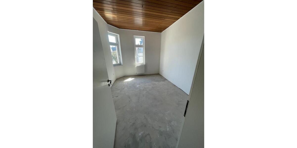 Etagenwohnung Duisburg Hamborn - 4 Zimmer, 118 m&sup2;, 900&euro; | Angebot:26284341