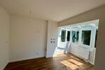 PRIVAT- TOP renovierte 23 Zimmer Wohnung