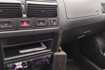 VW Golf 469.000 km 2.100 &euro; Peine 31224