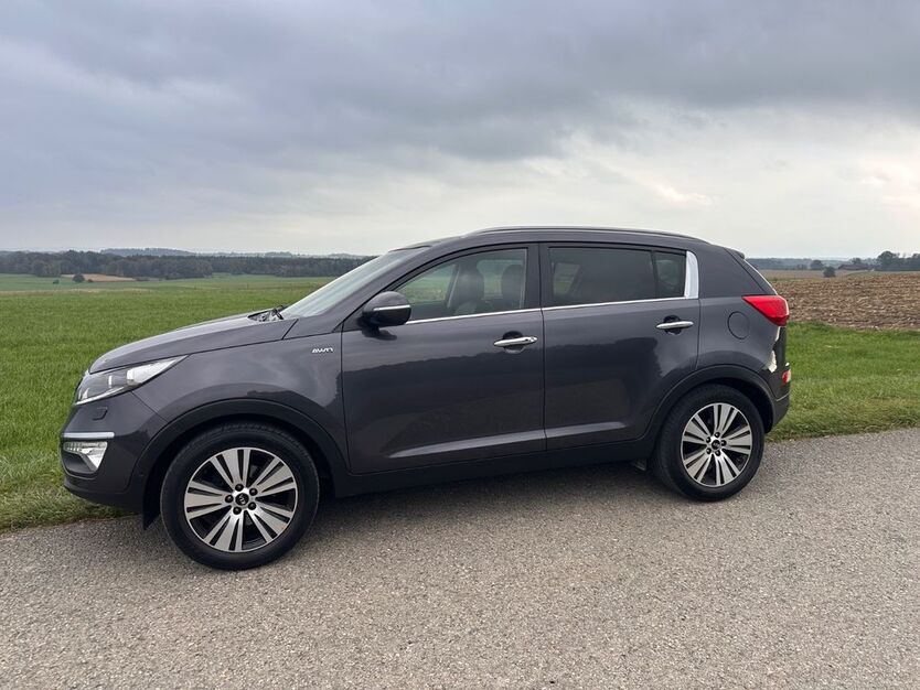 Kia Sportage 95.000 km 13.300 € Frauenneuharting 83553