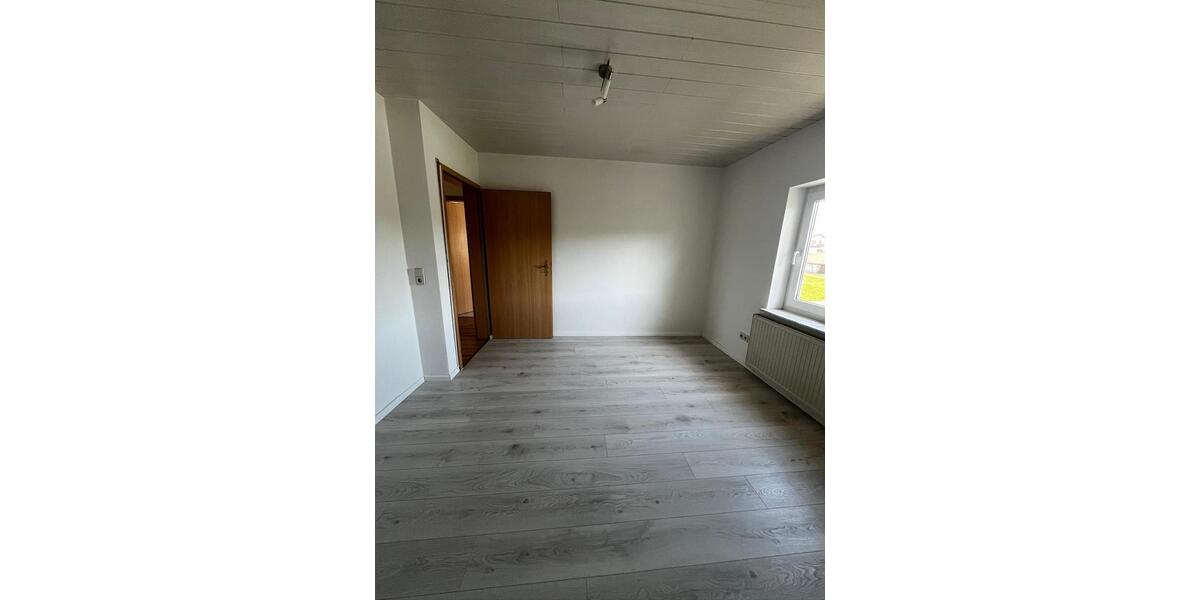 Einfamilienhaus Balingen - 8 Zimmer, 165 m&sup2;, 649.900&euro; | Angebot:26266641
