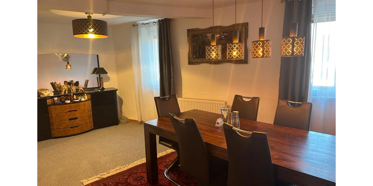 Einfamilienhaus Großwallstadt - 6 Zimmer, 180 m&sup2;, 2.200&euro; | Angebot:24240097