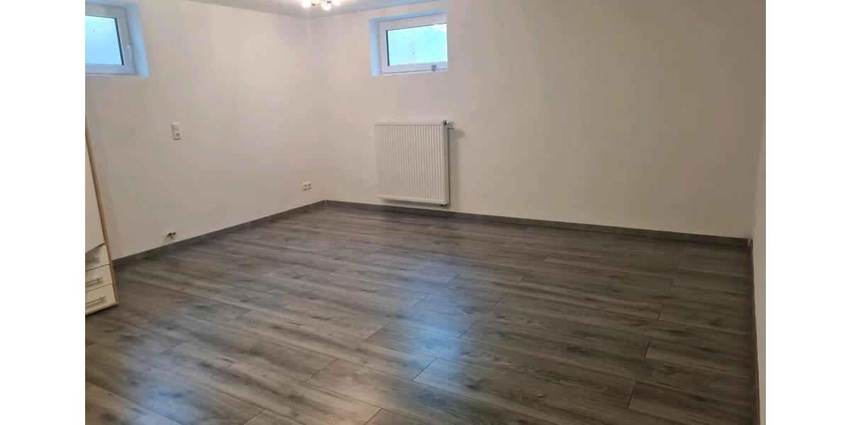 Etagenwohnung Wiesenfelden - 2 Zimmer, 85 m&sup2;, 750&euro; | Angebot:25376391