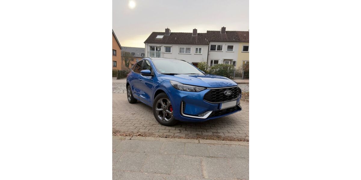 Ford Kuga 2.743 km 37.900 &euro; Hamburg 22159
