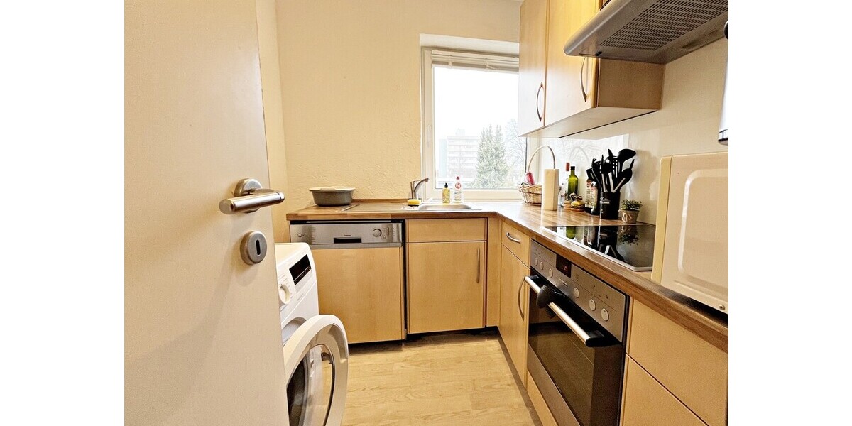 !! BEZUGSFREI !! Oben ist es am schönsten * möblierte 1,5-Zimmer-Wohnung im Dachgeschoss * TRUDERING - Dachgeschoßwohnung München Trudering-Riem | Angebot:24832250