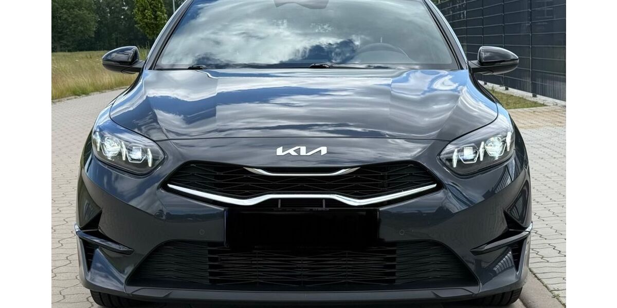 Kia ceed Sportswagon 35.000 km 20.900 &euro; Bad Fallingbostel 29683