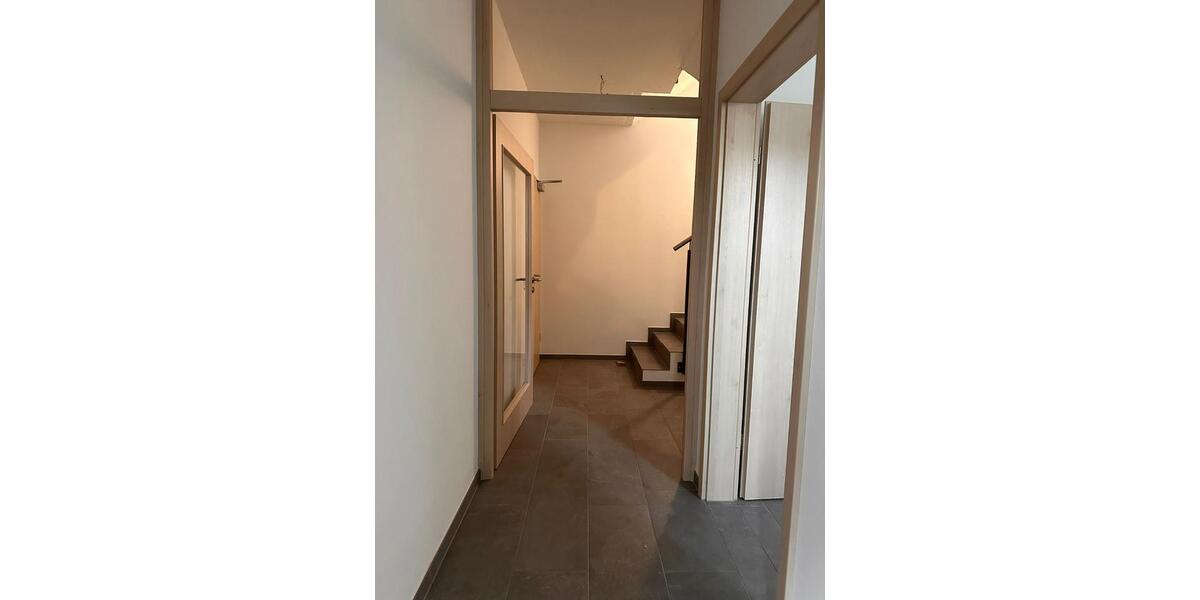 Einfamilienhaus Bad Neustadt an der Saale - 4 Zimmer, 156 m&sup2;, 1.400&euro; | Angebot:25103065