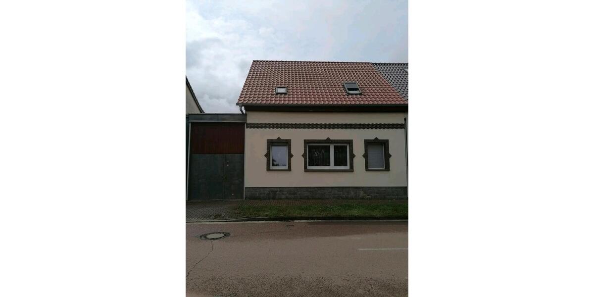 Doppelhaushälfte Zerbst (Anhalt) - 5 Zimmer, 130 m&sup2;, 215.000&euro; | Angebot:26877078