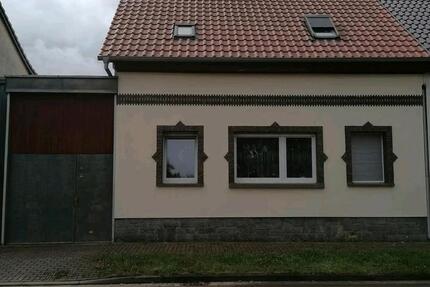 Haus Zerbst (Anhalt) - 5 Zimmer, 130 m&sup2;, 215.000&euro; | Angebot:26877078