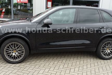 Porsche Cayenne 112.000 km 39.500 &euro; Zeven 27404