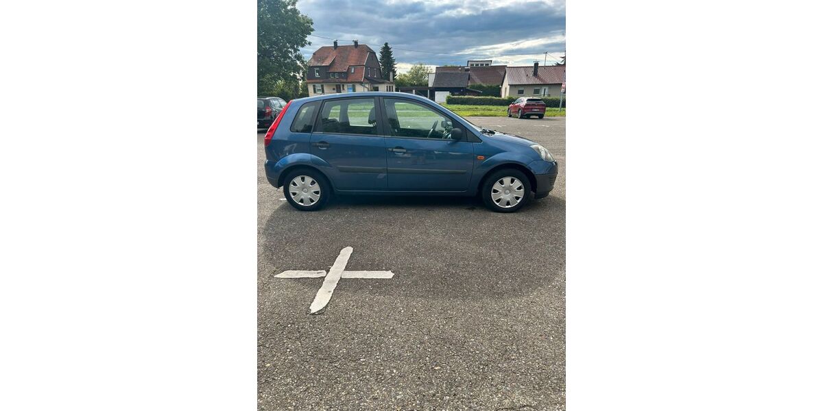 Ford Fiesta 102.000 km 1.750 &euro; GÖPPINGEN 73033