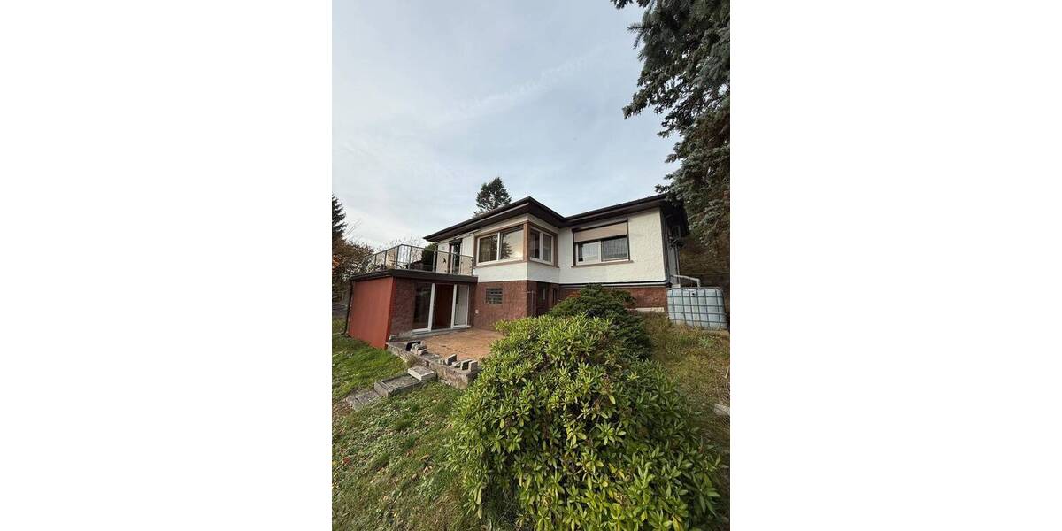 Idyllisch gelegener Bungalow mit Balkon und Terrasse 4 zimmer