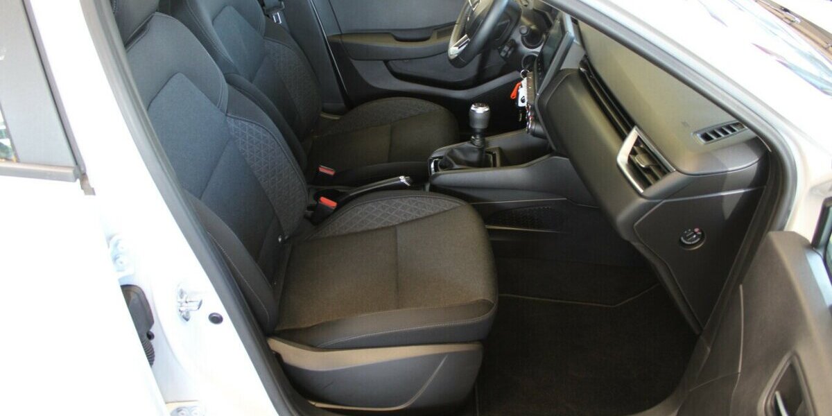 Renault Clio SCe65 EQUILIBRE 22.807 km 12.480 &euro; Euskirchen 53881